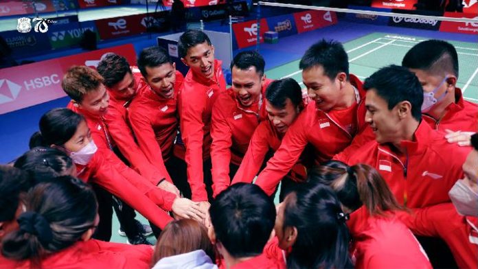 Tim bulu tangkis Indonesia di Piala Sudirman 2021. (twitter/@INABadminton)