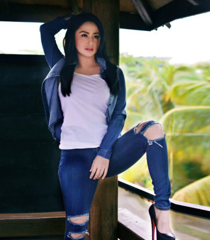 Dewi Perssik (instagram)