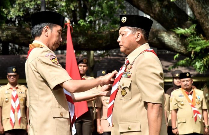 Presiden Jokowi dan Ketua Kwarnas Komjen Pol (Purn) Budi Waseso