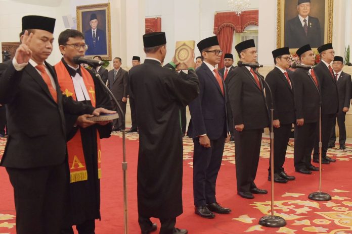 Pelantikan Menkominfo dan lima wakil menteri di Istana Negara