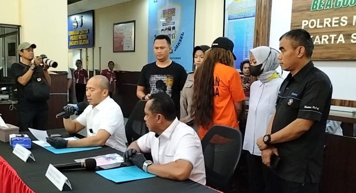 Artis Karenina Maria Anderson ditangkap polisi terkait kasus narkoba.