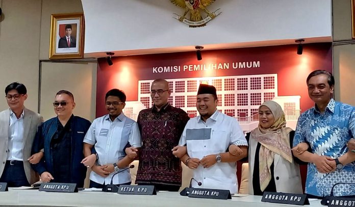 KPU menyatakan tiga pasangan capres-cawapres memenuhi syarat menjadi peserta Pemilu 2024, Senin (13/11/2023).