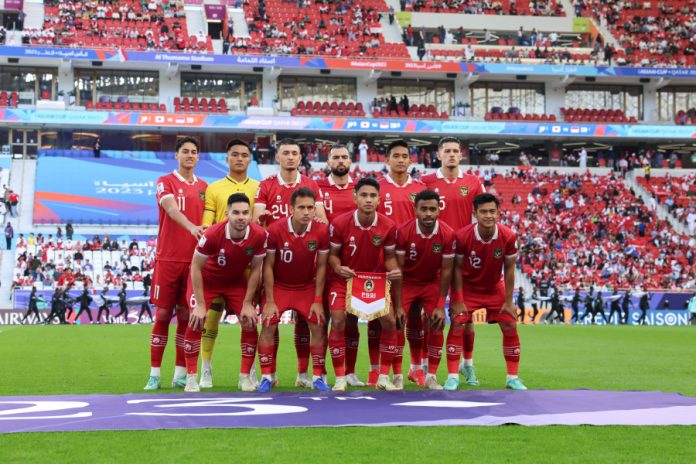 Timnas Indonesia lolos masuk 16 besar Piala Asia 2023 setelah Oman vs Kirgistan bermain imbang pada laga terakhir Grup F di Stadion Abdullan Bin Khalifa, Kamis (25/1/) malam.