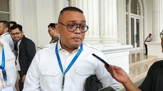 Bontor OL Tobing selaku kuasa hukum anak terlapor berharap kasus perudungan atau bulllying di Binus School Serpong diselesaikan secara kekeluargaan.