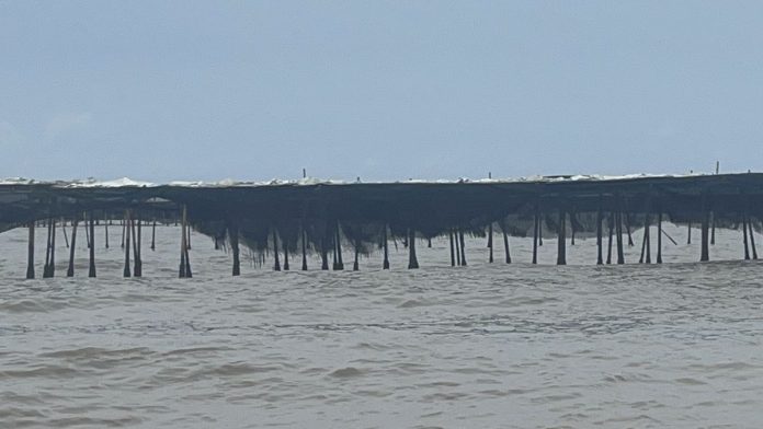 Pemagaran laut di Kabuaten Tangerang, Banten.