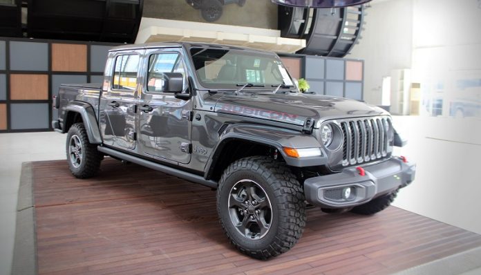 Ilustrasi: Mobil Jeep Gladiator Ruibicon yang disita KPK dari rumah Ketua Umum PP Japto.