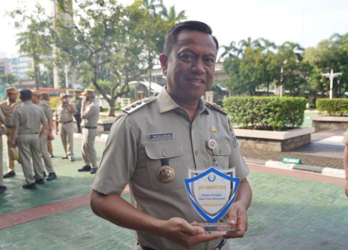 Wali Kota Jaksel Munjirin.