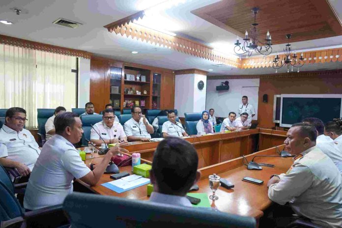 Pemerintah Kota Administrasi Jakarta Timur bersama Badan Narkotika Nasional Provinsi (BNNP) DKI Jakarta dan Badan Narkotika Kecamatan (BNK) memperkuat sinergi dalam upaya pencegahan dan penanggulangan penyalahgunaan narkoba, Rabu (23/7/2025).