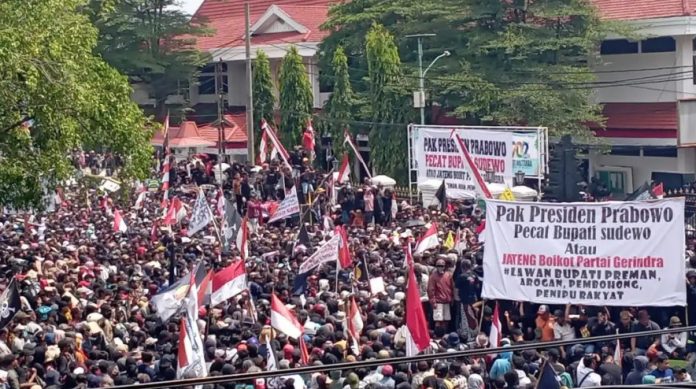 Demo Bupati Pati