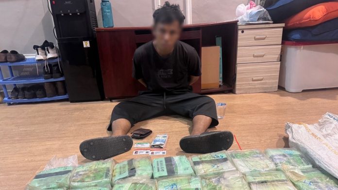 Direktorat Tindak Pidana Narkoba Bareskrim Polri berhasil menggagalkan peredaran narkoba jenis sabu seberat 14 kilogram dalam sebuah operasi penangkapan di Jalan Banda Aceh-Medan, tepatnya di Alue Pineung, Kecamatan Langsa Timur, Kota Langsa, Aceh. Seorang kurir berinisial MD alias Songket berhasil ditangkap dalam operasi tersebut.