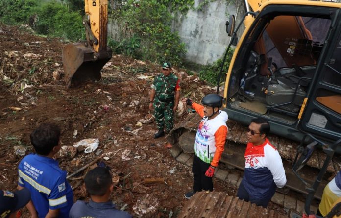 Wali Kota Administrasi Jakarta Selatan, M. Anwar mengungkapkan, lahan pembangunan embung di Jalan Rengas, RT 05 RW 011, Kelurahan Bintaro, Kecamatan Pesanggrahan, telah dibebaskan sejak tahun 2006.