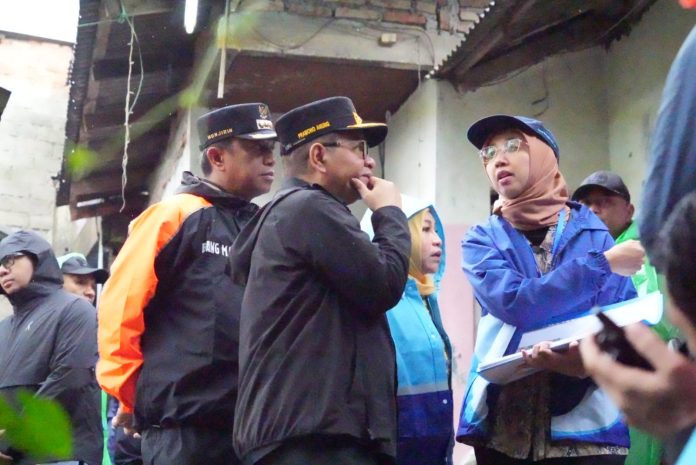 Gubernur DKI Jakarta Pramono Anung secara blak-blakan mengungkapkan bahwa proses pembebasan lahan untuk normalisasi Kali Ciliwung yang dilakukan Dinas Sumber Daya Air berlangsung adem ayem. 