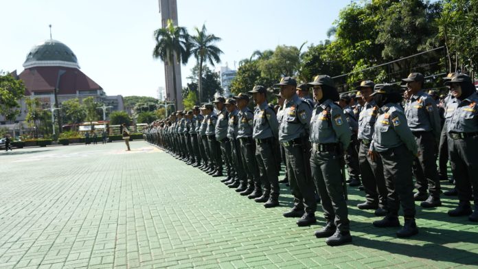 Satuan Perlindungan Masyarakat (Satlinmas) di Jakarta Selatan diminta menyiapkan fisik dan mental guna menjaga keamanan dan ketertiban selama libur Hari Raya Idulfitri 1447 Hijriah.