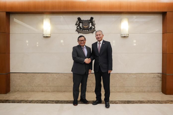Gubernur DKI Jakarta Pramono Anung memanfaatkan kunjungannya ke Singapura dalam rangkaian RISING Fellowship pada 14–15 Juni 2026 untuk memperkuat hubungan bilateral sekaligus membuka peluang investasi baru bagi Jakarta.