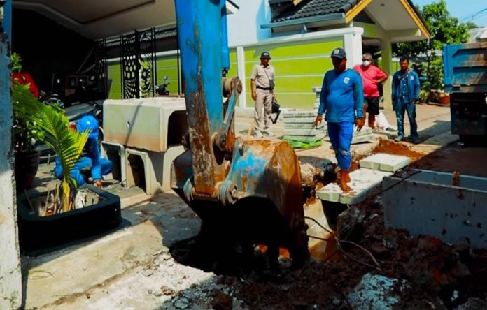 Suku Dinas SDA Jakarta Selatan merespons usulan masyarakat dengan membangun saluran air di Jalan M Kahfi I Gang Harapan I, Kecamatan Jagakarsa.