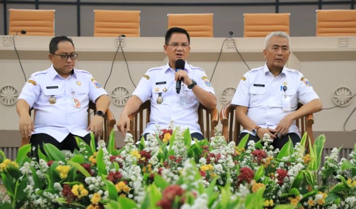 Wali Kota Jakarta Selatan Syafrin Liputo menginstruksikan Sudin SDA untuk terus mempercepat pengerukan kali dan saluran air selama musim kemarau. Langkah tersebut dilakukan sebagai upaya meningkatkan kapasitas tampung air sekaligus mengantisipasi banjir saat musim hujan tiba.